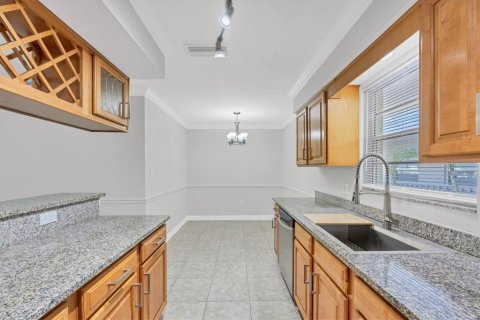 Condo in Sarasota, Florida, 2 bedrooms  № 1642706 - photo 15