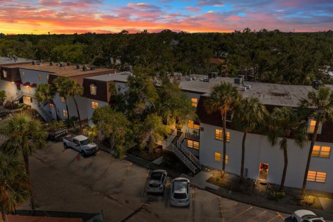 Condo in Tampa, Florida, 1 bedroom  № 1835795 - photo 13