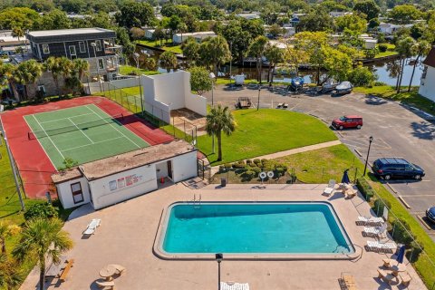 Condo in Tampa, Florida, 1 bedroom  № 1835795 - photo 15