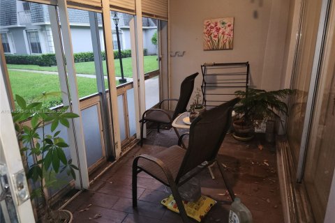 Condo in Plantation, Florida, 3 bedrooms  № 1830772 - photo 17
