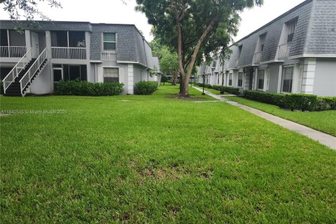Condo in Plantation, Florida, 3 bedrooms  № 1830772 - photo 1