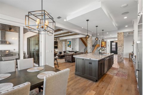 Casa en venta en Saint Petersburg, Florida, 5 dormitorios, 441.01 m2 № 2093542 - foto 30