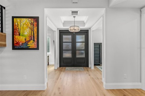 Casa en venta en Saint Petersburg, Florida, 5 dormitorios, 441.01 m2 № 2093542 - foto 17