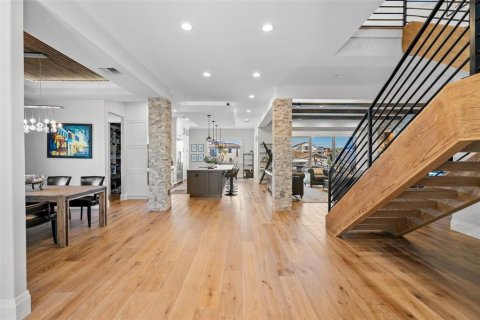 Casa en venta en Saint Petersburg, Florida, 5 dormitorios, 441.01 m2 № 2093542 - foto 24