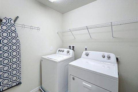 Купить виллу или дом в Киссимми, Флорида 9 комнат, 231.51м2, № 1909625 - фото 30
