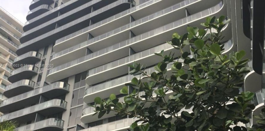 Condominio en Miami, Florida, 1 dormitorio № 1874311