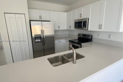 Touwnhouse à vendre à Homestead, Floride: 3 chambres, 143.53 m2 № 2170978 - photo 17