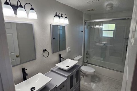 House in Kissimmee, Florida 4 bedrooms, 283.07 sq.m. № 1876766 - photo 21