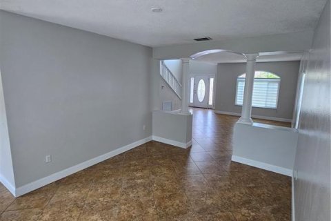 House in Kissimmee, Florida 4 bedrooms, 283.07 sq.m. № 1876766 - photo 9