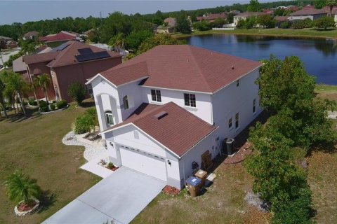 House in Kissimmee, Florida 4 bedrooms, 283.07 sq.m. № 1876766 - photo 3
