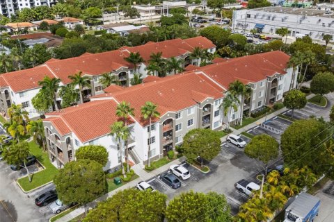 Copropriété à vendre à Miami, Floride: 2 chambres, 91.88 m2 № 2054710 - photo 2