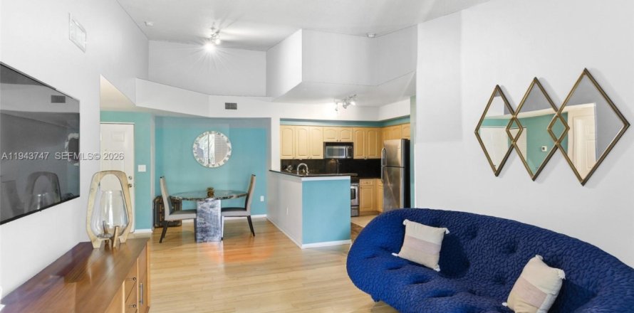 Condo à Miami, Floride, 2 chambres  № 2054710