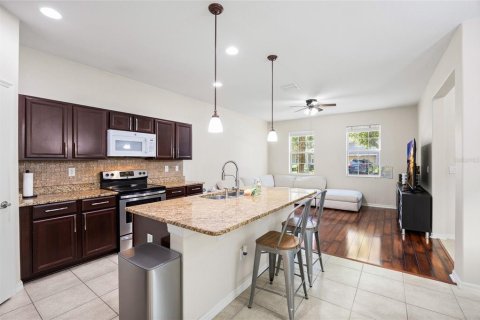 House in Riverview, Florida 4 bedrooms, 199.37 sq.m. № 2347790 - photo 12