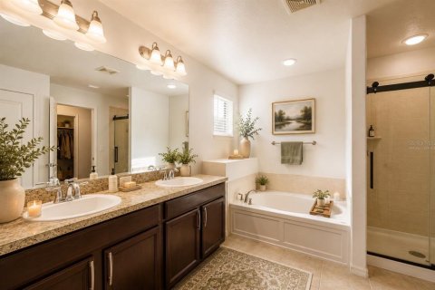 House in Riverview, Florida 4 bedrooms, 199.37 sq.m. № 2347790 - photo 22