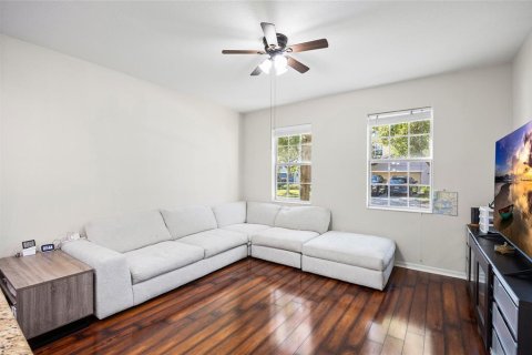 House in Riverview, Florida 4 bedrooms, 199.37 sq.m. № 2347790 - photo 7