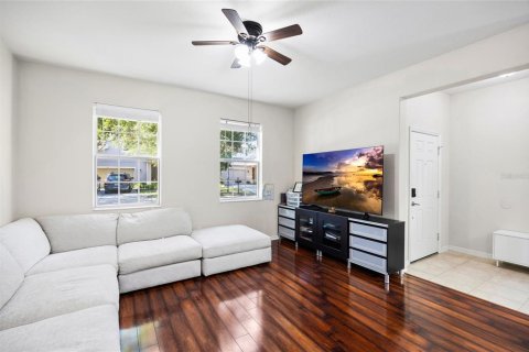 House in Riverview, Florida 4 bedrooms, 199.37 sq.m. № 2347790 - photo 8