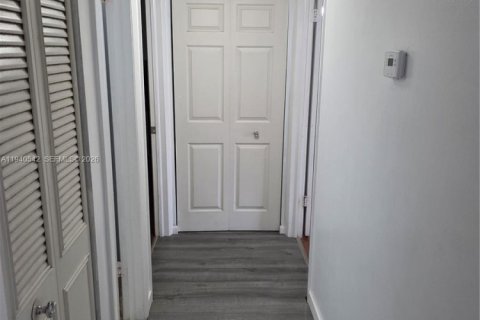 Copropriété à louer à Miami, Floride: 2 chambres, 89.65 m2 № 1997715 - photo 15