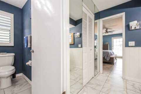 Condo in Saint Petersburg, Florida, 2 bedrooms  № 1616454 - photo 27