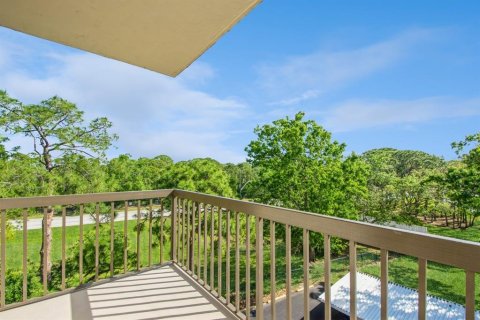 Condo in Saint Petersburg, Florida, 2 bedrooms  № 1616454 - photo 23