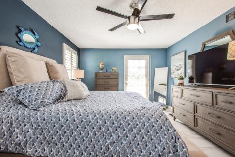Condo in Saint Petersburg, Florida, 2 bedrooms  № 1616454 - photo 22