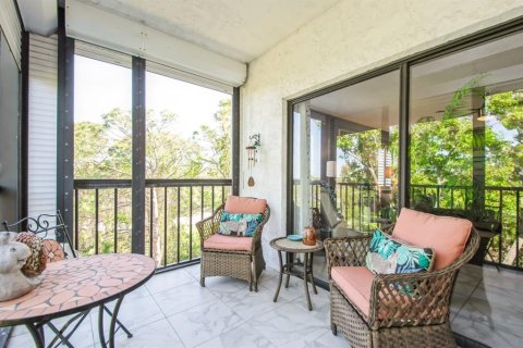 Condo in Saint Petersburg, Florida, 2 bedrooms  № 1616454 - photo 17