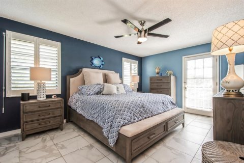 Condo in Saint Petersburg, Florida, 2 bedrooms  № 1616454 - photo 21