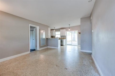 Villa ou maison à vendre à Saint Petersburg, Floride: 3 chambres, 88.07 m2 № 2201523 - photo 6