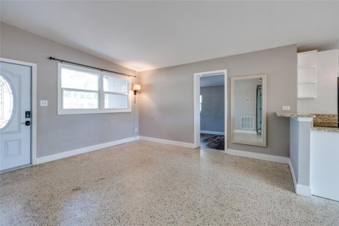 Villa ou maison à vendre à Saint Petersburg, Floride: 3 chambres, 88.07 m2 № 2201523 - photo 7
