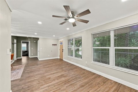Villa ou maison à louer à Clearwater, Floride: 3 chambres, 121.52 m2 № 2426839 - photo 7