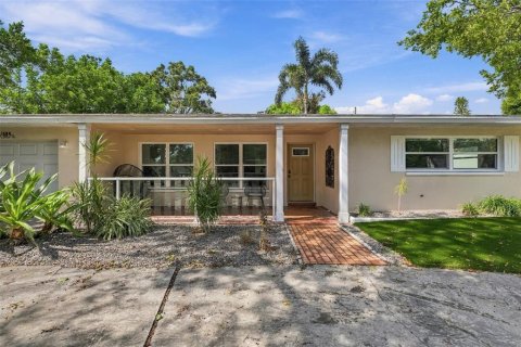 Villa ou maison à Clearwater, Floride 3 chambres, 121.52 m2 № 2426839