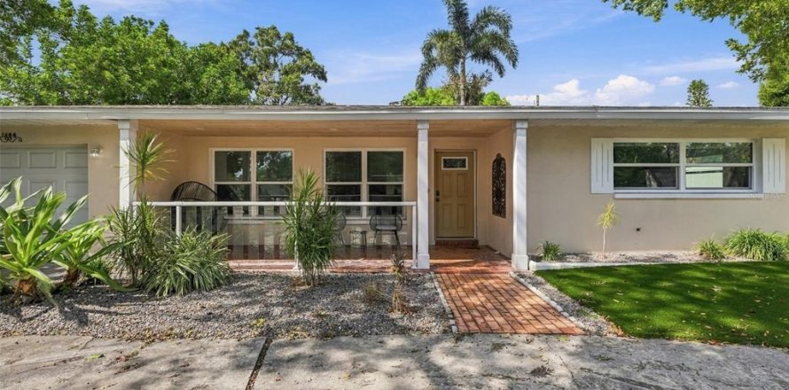Villa ou maison à Clearwater, Floride 3 chambres, 121.52 m2 № 2426839