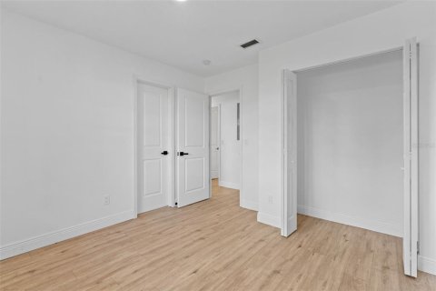 Casa en venta en Edgewater, Florida, 3 dormitorios, 159.42 m2 № 2386674 - foto 19