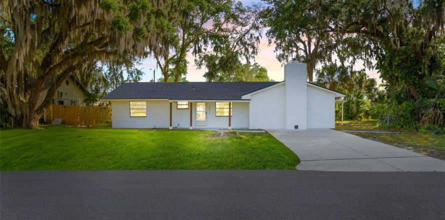 Casa en Edgewater, Florida 3 dormitorios, 159.42 m2 № 2386674