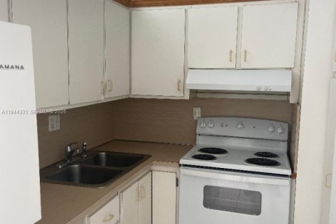 Снять в аренду кондоминиум в Майами, Флорида 2 спальни, 67.63м2, № 2001940 - фото 7