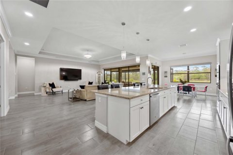House in Lakewood Ranch, Florida 3 bedrooms, 243.03 sq.m. № 1531647 - photo 8