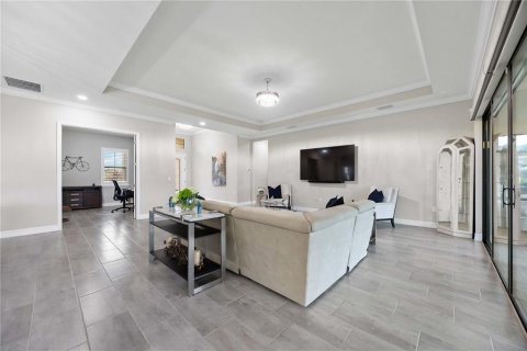 House in Lakewood Ranch, Florida 3 bedrooms, 243.03 sq.m. № 1531647 - photo 6