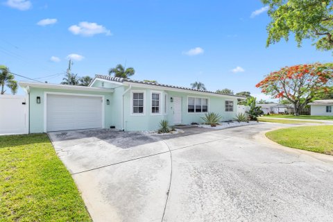 Villa ou maison à vendre à Deerfield Beach, Floride: 3 chambres, 149.02 m2 № 2087418 - photo 3