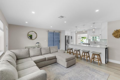 Villa ou maison à vendre à Deerfield Beach, Floride: 3 chambres, 149.02 m2 № 2087418 - photo 11