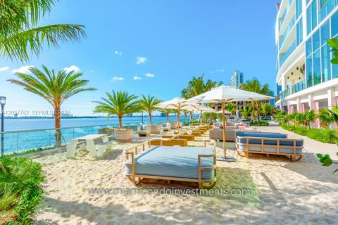 Copropriété à louer à Miami, Floride: 2 chambres, 98.48 m2 № 2169115 - photo 10
