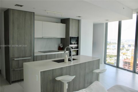 Copropriété à louer à Miami, Floride: 2 chambres, 98.48 m2 № 2169115 - photo 5