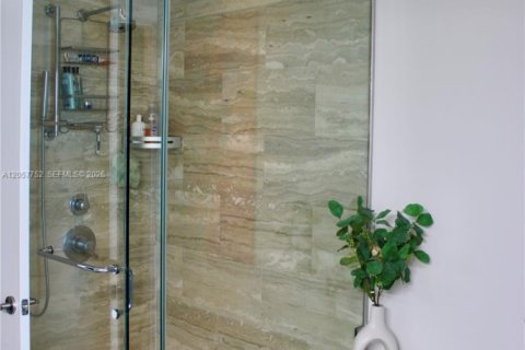 Copropriété à louer à Miami, Floride: 2 chambres, 98.48 m2 № 2169115 - photo 3