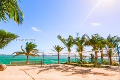 Copropriété à louer à Miami, Floride: 2 chambres, 98.48 m2 № 2169115 - photo 28