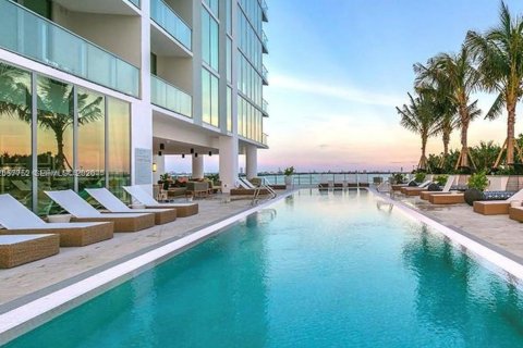Copropriété à louer à Miami, Floride: 2 chambres, 98.48 m2 № 2169115 - photo 18