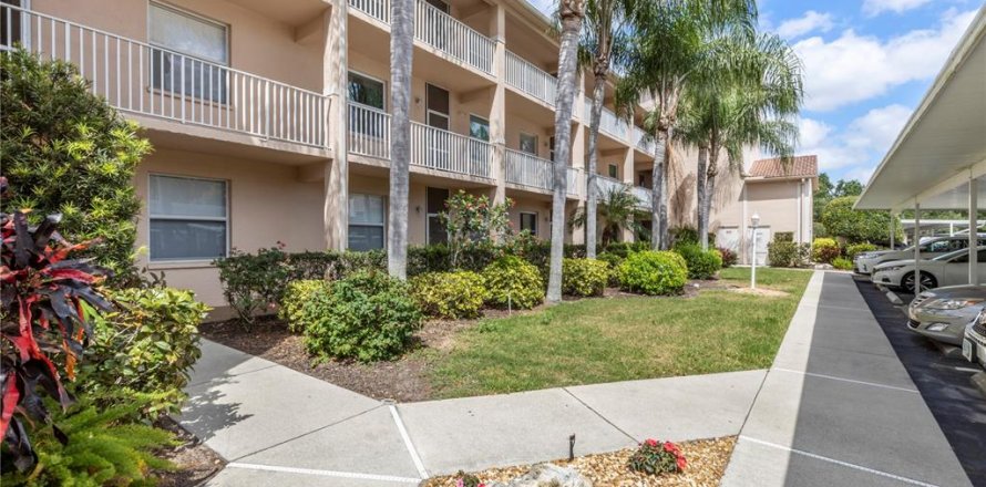 Condo in Sarasota, Florida, 2 bedrooms № 1847563