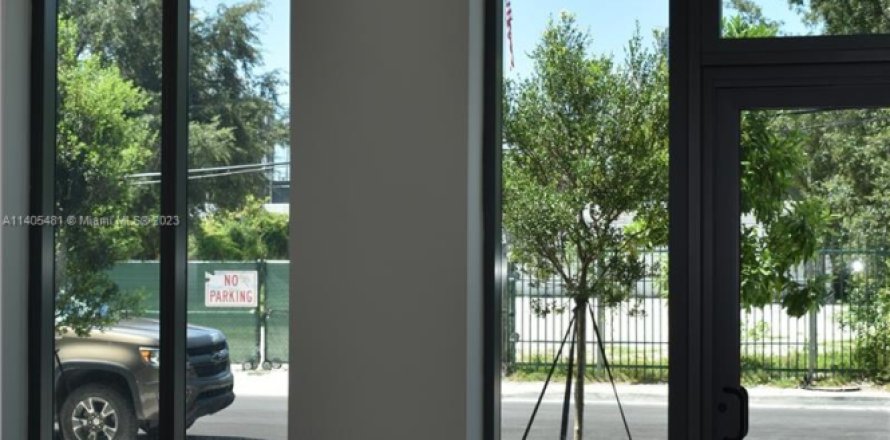 Immobilier commercial à Miami, Floride № 581585