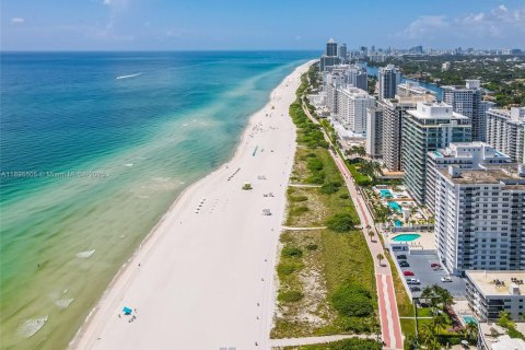 Снять в аренду кондоминиум в Майами-Бич, Флорида 3 спальни, 158.86м2, № 1947670 - фото 13