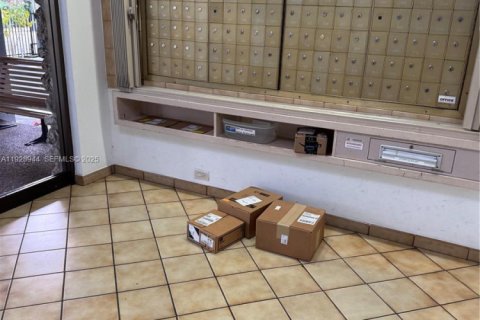 Condominio en alquiler en North Miami, Florida, 53.51 m2 № 1987844 - foto 14