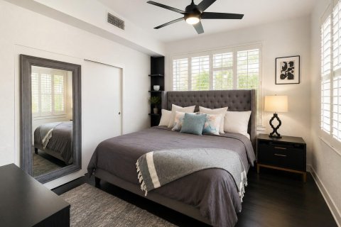 Condo in Miami Beach, Florida, 2 bedrooms № 2189677 - photo 4