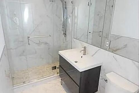 Condo in Miami Beach, Florida, 2 bedrooms № 2189677 - photo 23