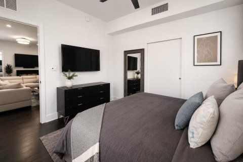 Condo in Miami Beach, Florida, 2 bedrooms № 2189677 - photo 10